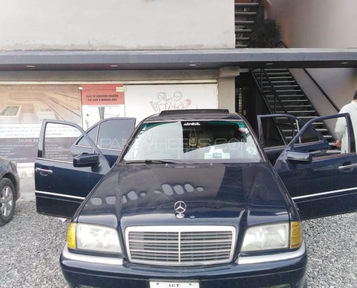 Mercedes Benz C Class 1998 for Sale in Abbottabad Image-1