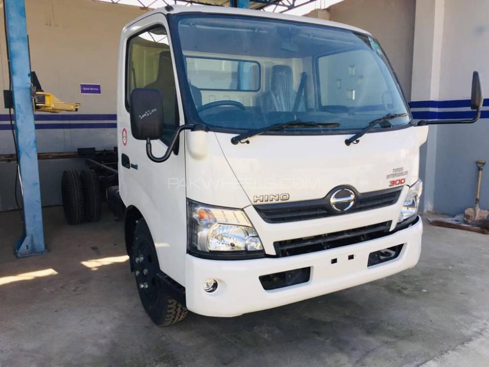 Hino 300 Series 2019 for Sale in Chakwal Image-1