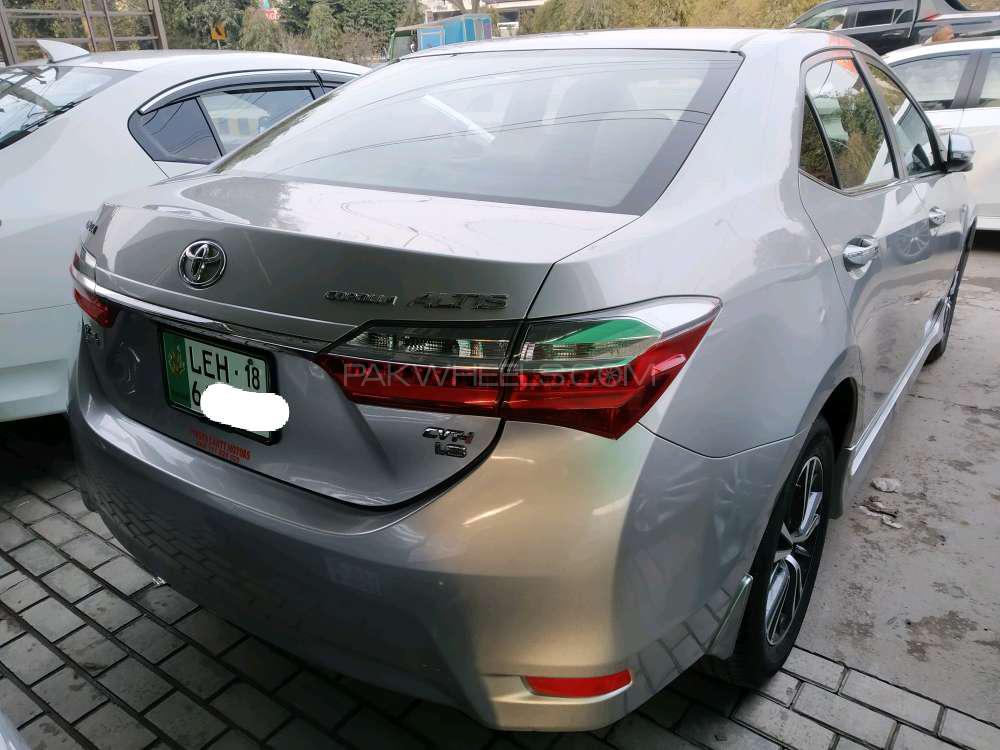 Toyota Corolla 2018 for Sale in Lahore Toyota Corolla 2018 for Sale in Lahore Image-16