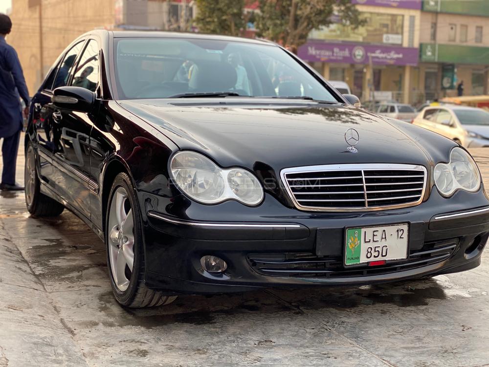 Mercedes Benz C Class 2006 for Sale in Lahore Image-1