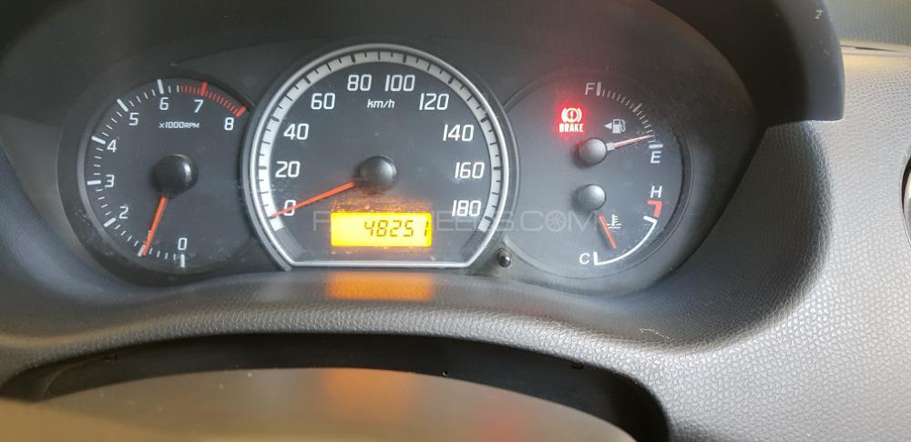 Suzuki Swift - 2014  Suzuki Swift - 2014  Image-10