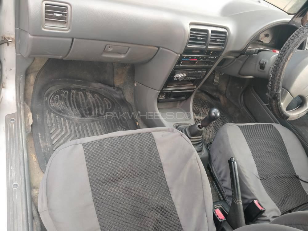Suzuki Cultus 2005 for Sale in Peshawar Suzuki Cultus 2005 for Sale in Peshawar Image-5