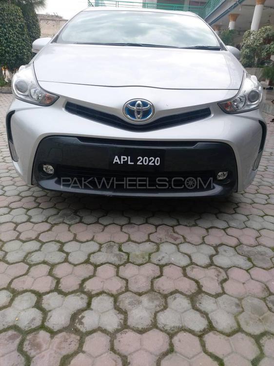 Toyota Prius 2015 for Sale in Nowshera Image-1