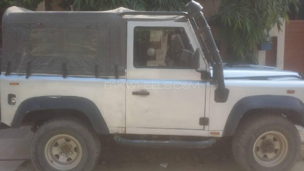 Land Rover Defender 2001 for Sale in Lahore Image-1