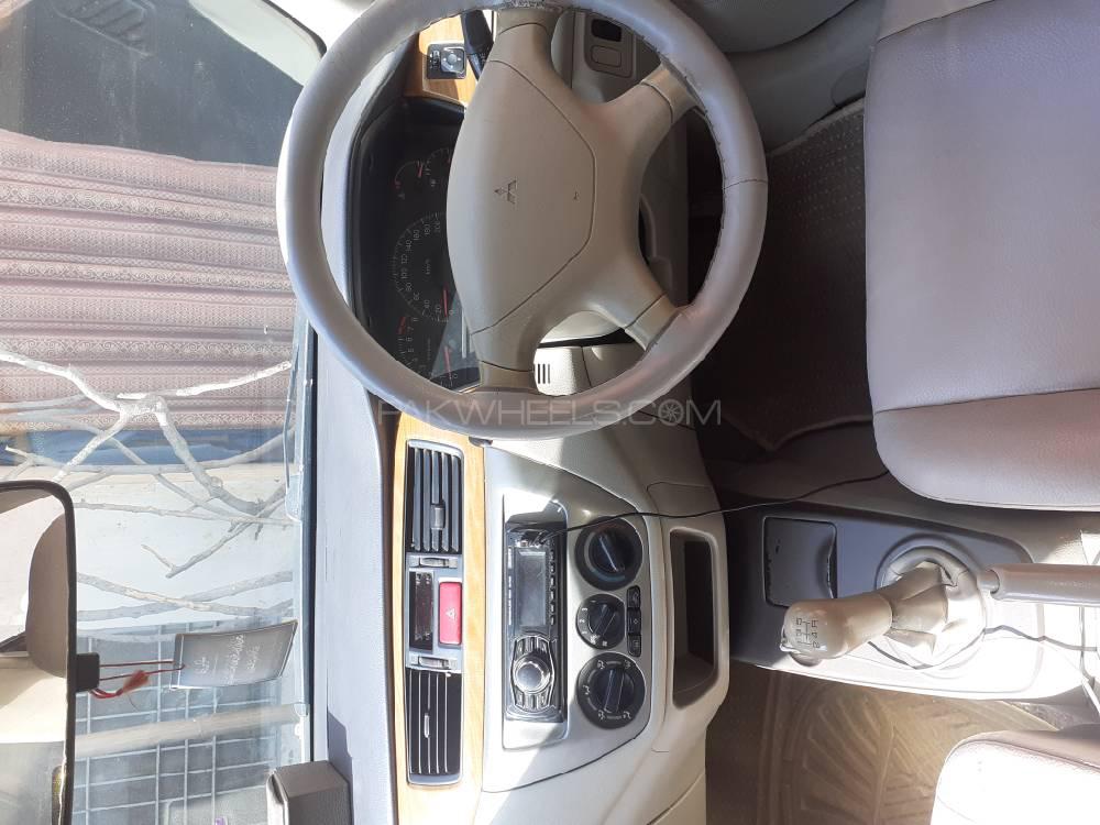 Mitsubishi Lancer 2005 for Sale in Pattoki Mitsubishi Lancer 2005 for Sale in Pattoki Image-2