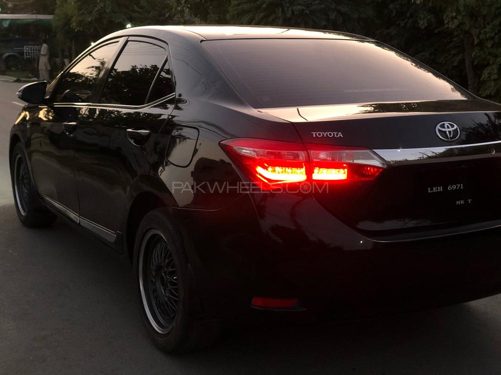 Toyota Corolla 2015 for Sale in Lahore Image-1