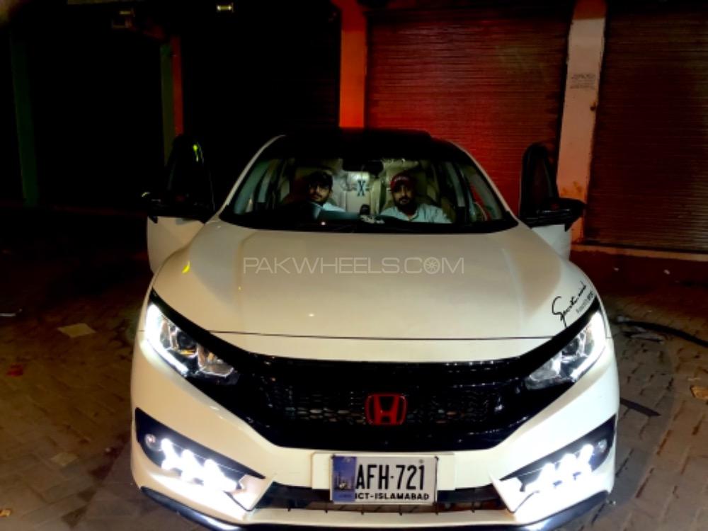 Honda Civic - 2018  Honda Civic - 2018  Image-5