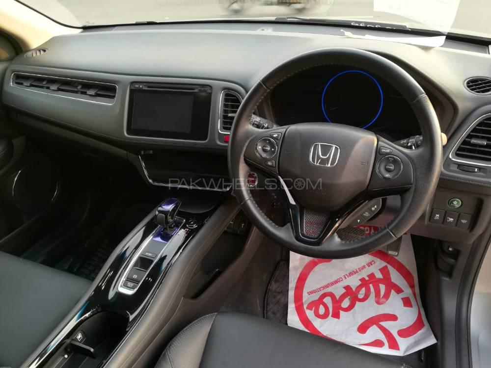 Honda Vezel 2014 for Sale in Lahore Honda Vezel 2014 for Sale in Lahore Image-6