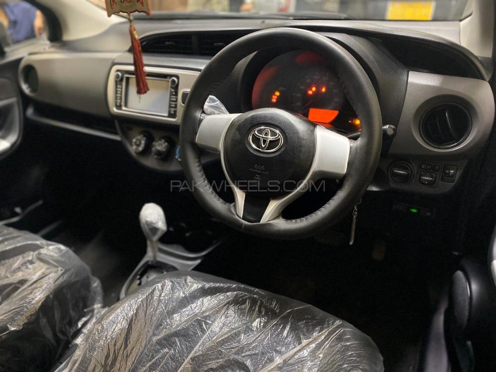 Toyota Vitz 2014 for Sale in Karachi Toyota Vitz 2014 for Sale in Karachi Image-13