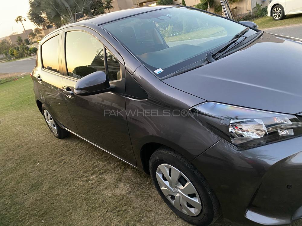 Toyota Vitz 2016 for Sale in Lahore Toyota Vitz 2016 for Sale in Lahore Image-5