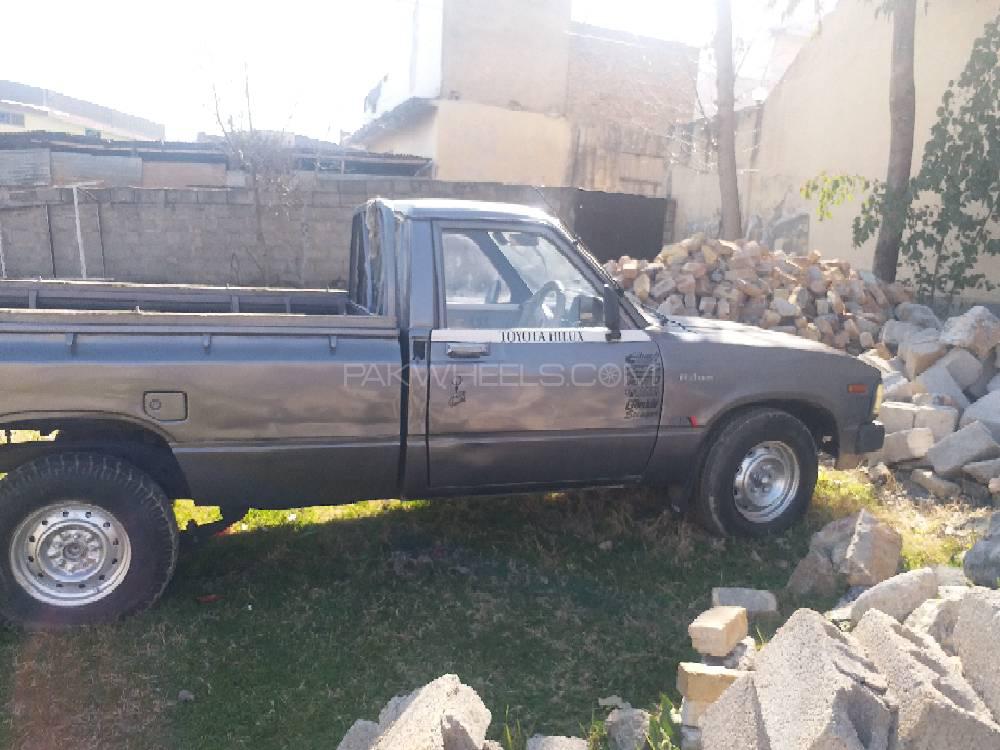 Toyota Pickup 1982 for Sale in Abbottabad Image-1