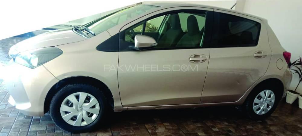 Toyota Vitz 2015 for Sale in Multan Toyota Vitz 2015 for Sale in Multan Image-3