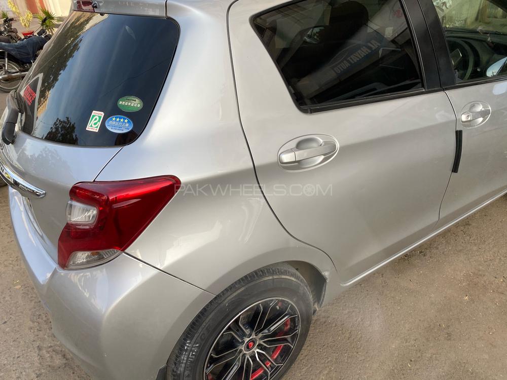 Toyota Vitz 2015 for Sale in Karachi Toyota Vitz 2015 for Sale in Karachi Image-4
