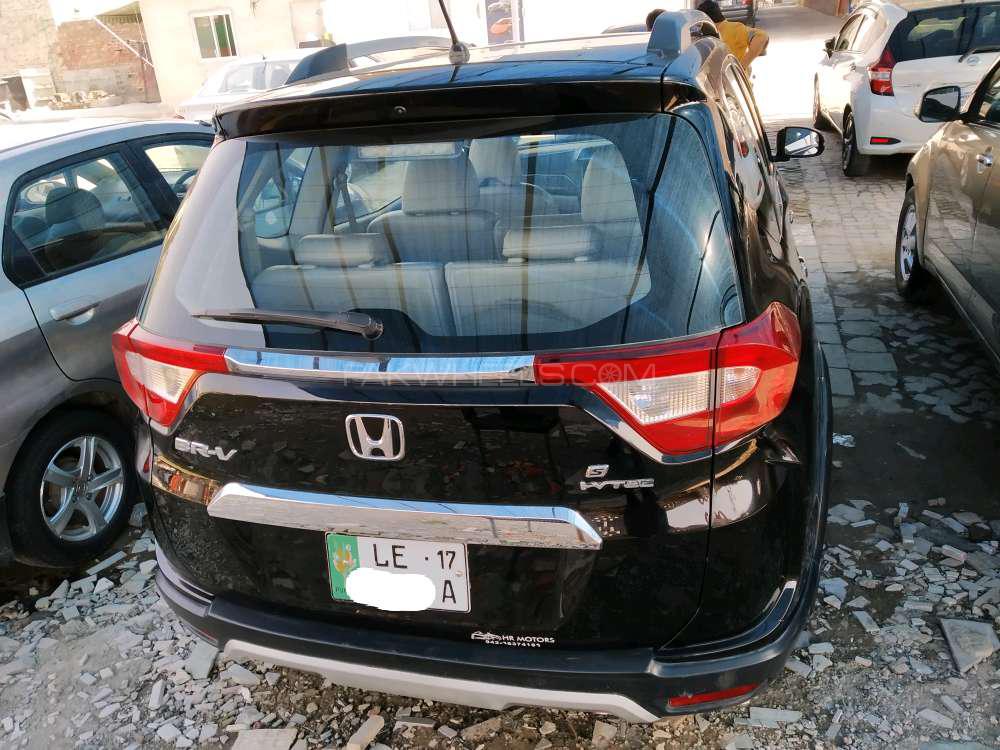 Honda BR-V 2017 for Sale in Lahore Honda BR-V 2017 for Sale in Lahore Image-11