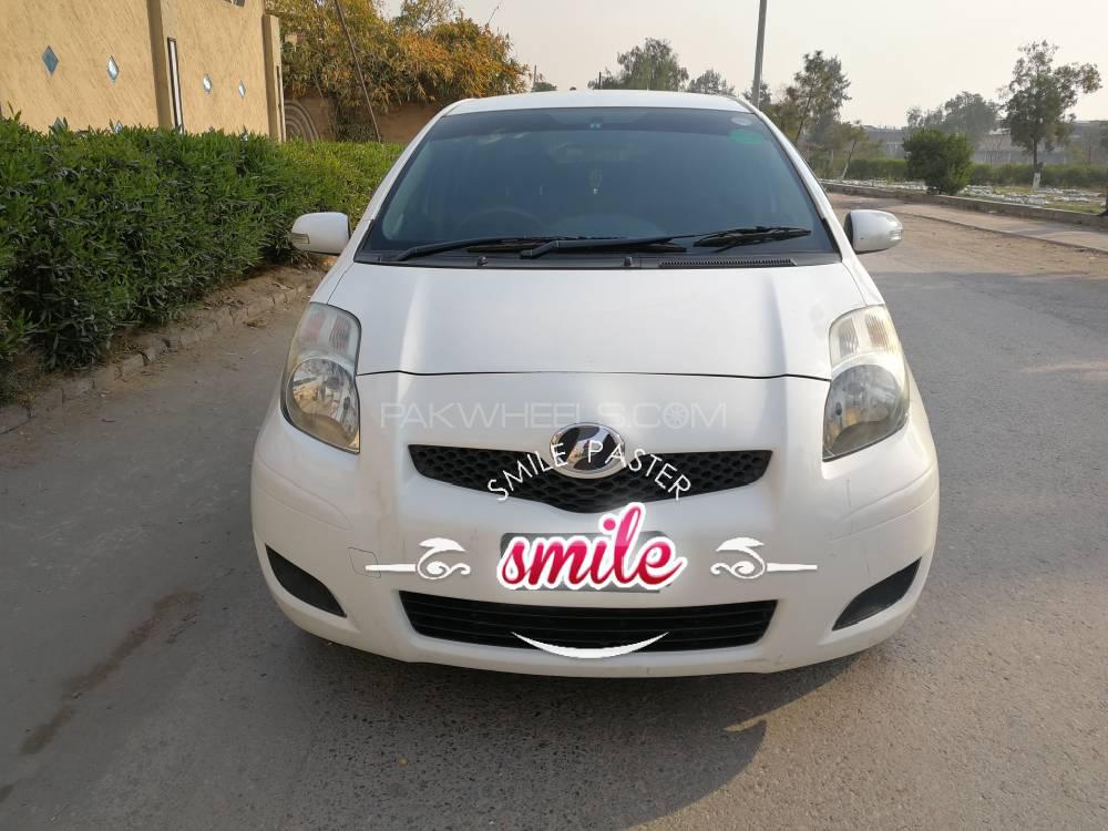 Toyota Vitz 2009 for Sale in Peshawar Image-1