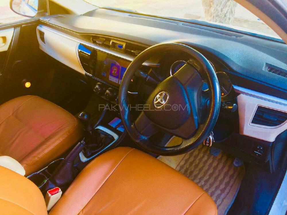 Toyota Corolla 2015 for Sale in Multan Toyota Corolla 2015 for Sale in Multan Image-8