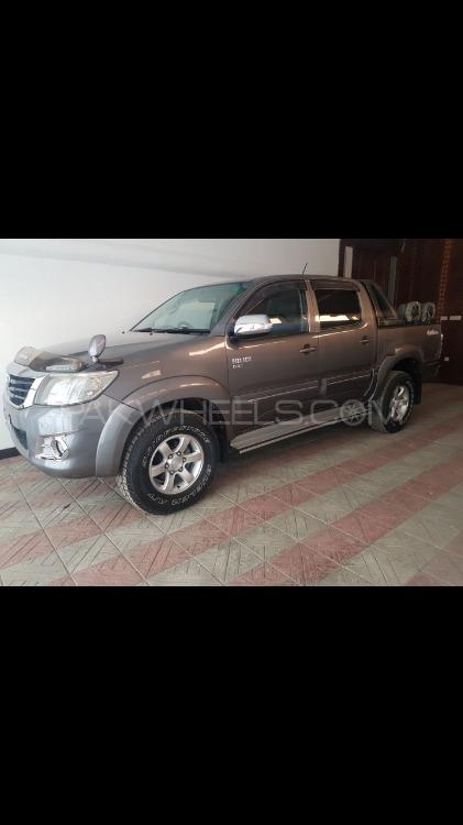 Toyota Hilux 2012 for Sale in Haripur Image-1