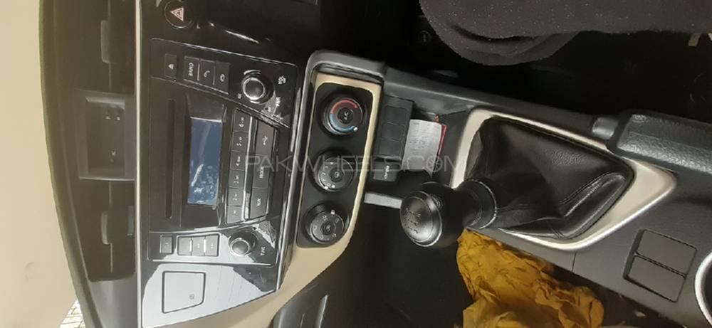 Toyota Corolla 2018 for Sale in Rawalpindi Toyota Corolla 2018 for Sale in Rawalpindi Image-12