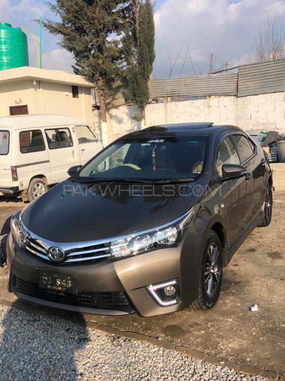 Toyota Corolla 2015 for Sale in Abbottabad Image-1
