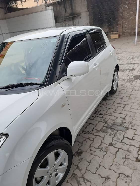 سوزوکی سوئفٹ 2019 for Sale in پشاور سوزوکی سوئفٹ 2019 for Sale in پشاور Image-4