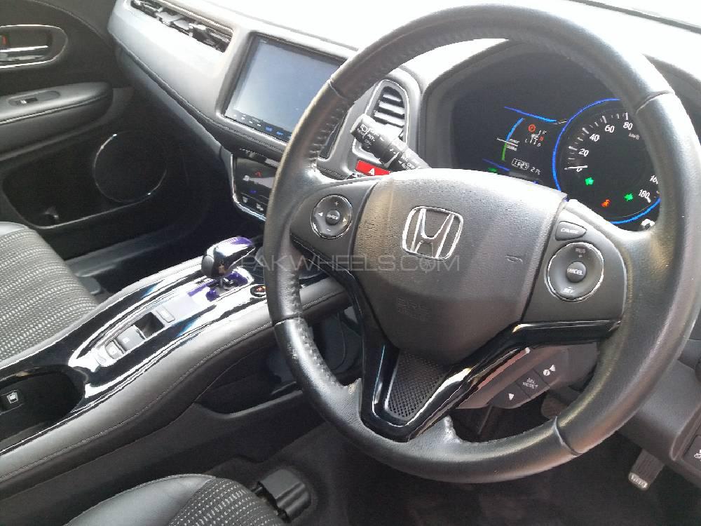 Honda Vezel 2014 for Sale in Lahore Honda Vezel 2014 for Sale in Lahore Image-7
