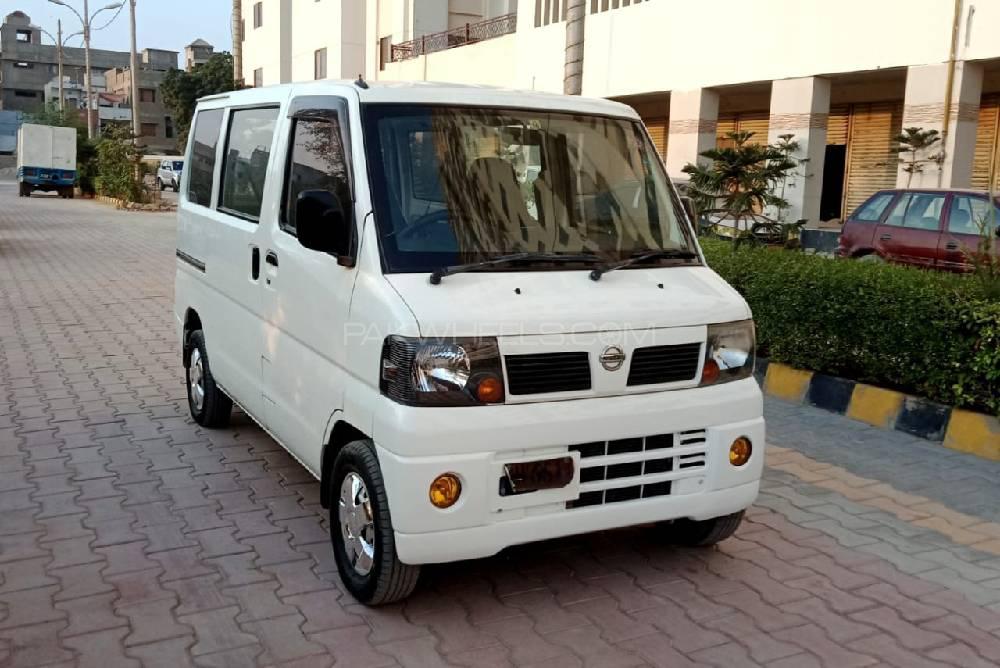 Nissan Clipper 2011 for Sale in Hyderabad Image-1