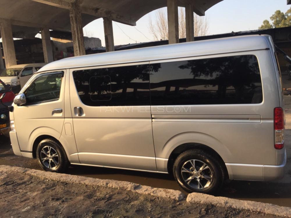 Toyota Hiace 2016 for Sale in Peshawar Image-1