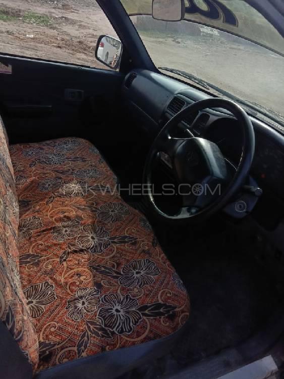 Toyota Hilux 2003 for Sale in Fateh pur Toyota Hilux 2003 for Sale in Fateh pur Image-10