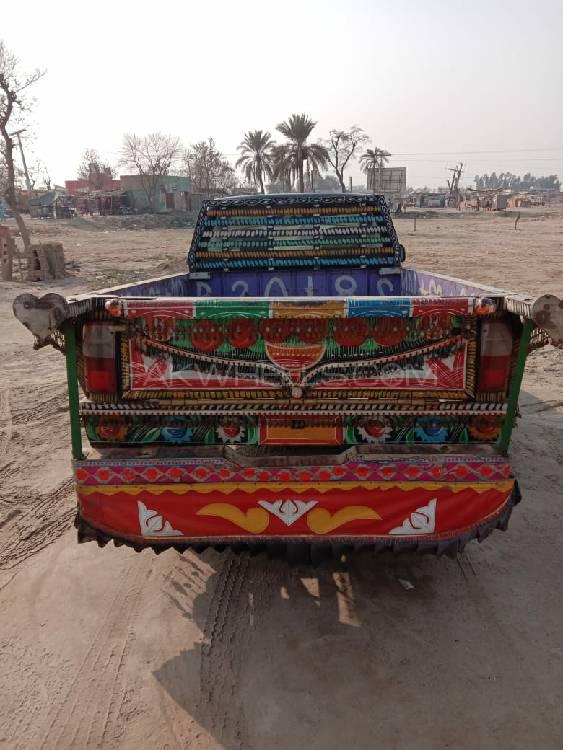 Toyota Hilux 2003 for Sale in Fateh pur Toyota Hilux 2003 for Sale in Fateh pur Image-5