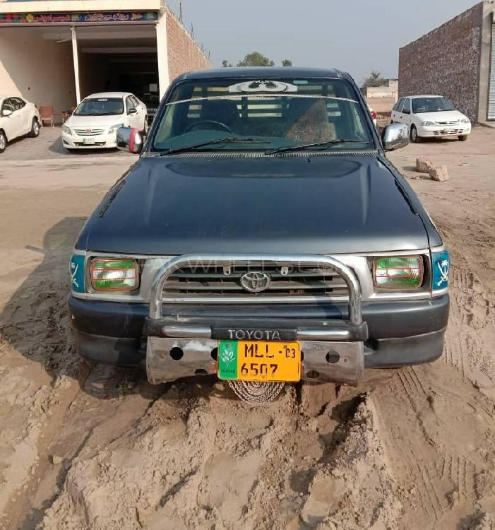 Toyota Hilux 2003 for Sale in Fateh pur Toyota Hilux 2003 for Sale in Fateh pur Image-2