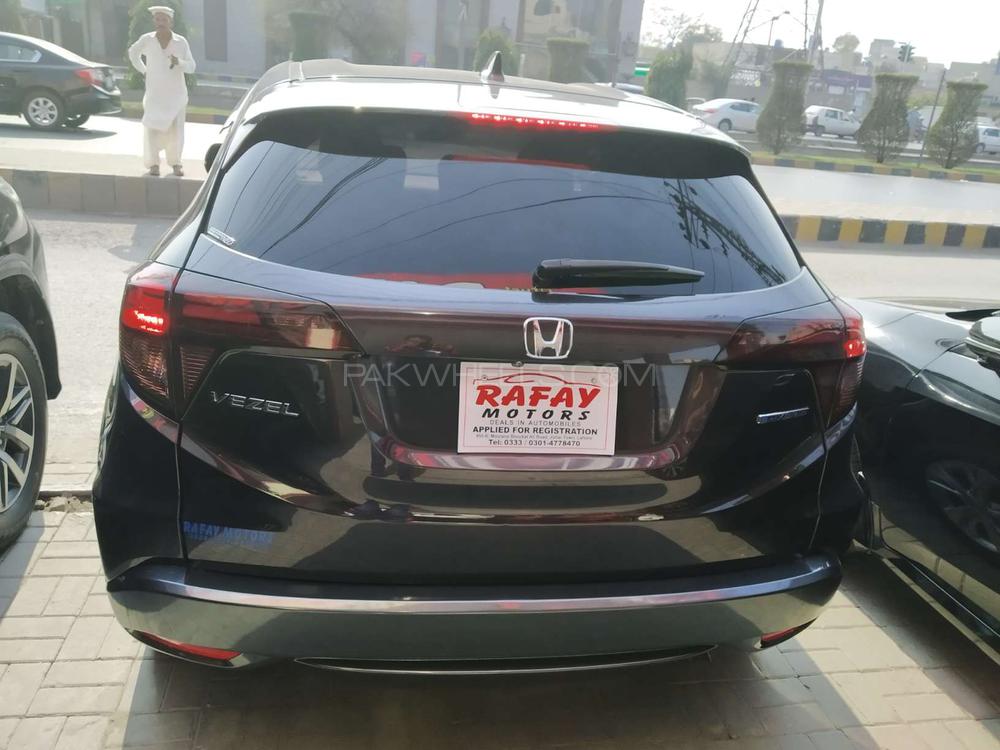 Honda Vezel 2014 for Sale in Lahore Honda Vezel 2014 for Sale in Lahore Image-10