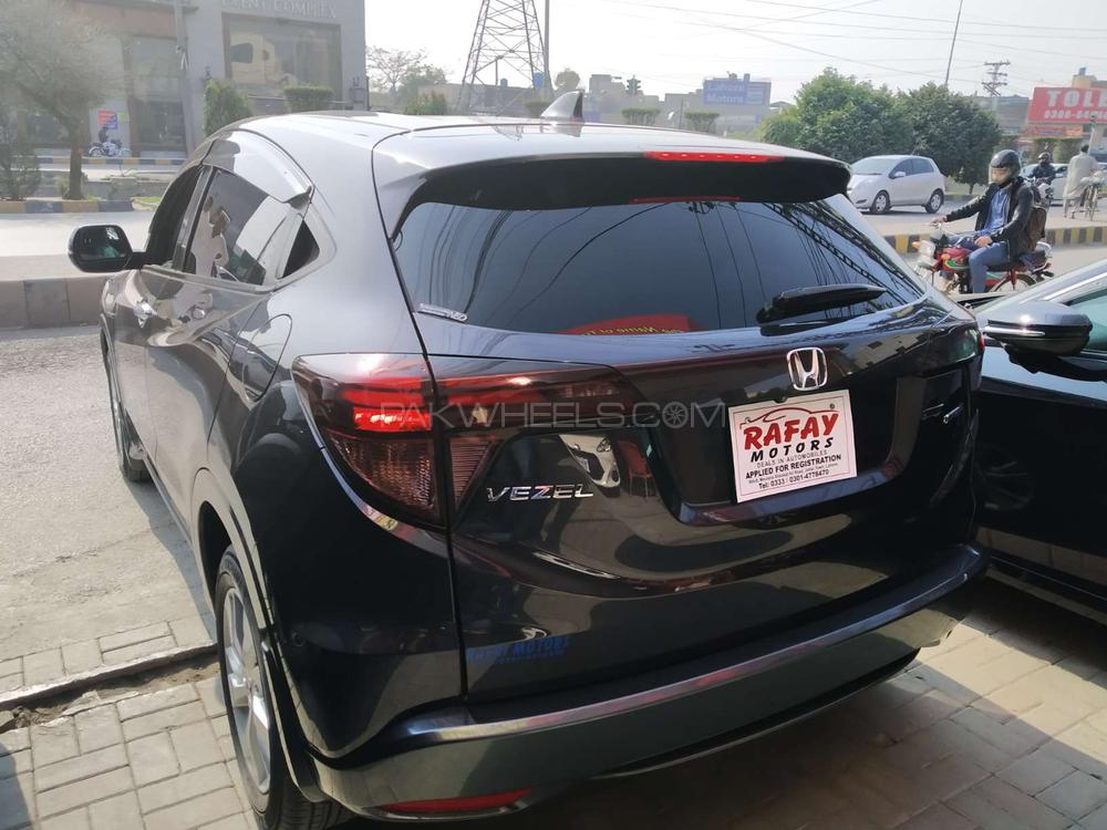 Honda Vezel 2014 for Sale in Lahore Honda Vezel 2014 for Sale in Lahore Image-11