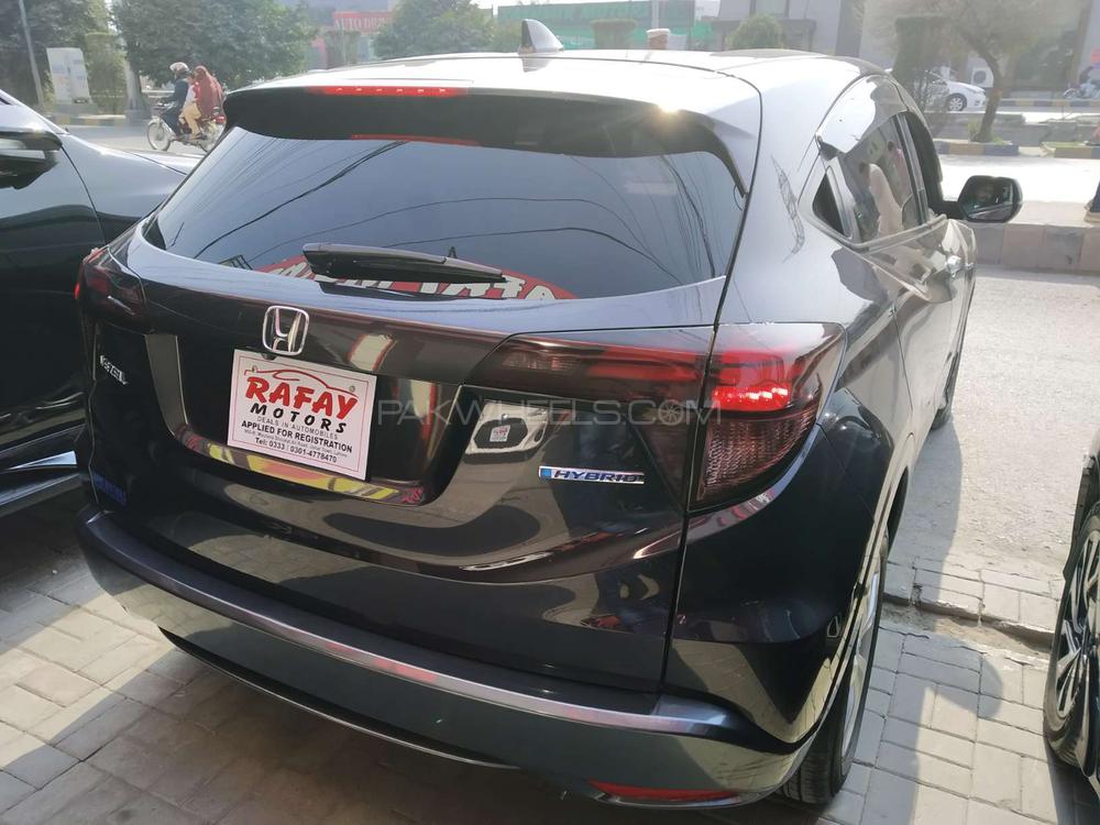Honda Vezel 2014 for Sale in Lahore Honda Vezel 2014 for Sale in Lahore Image-12