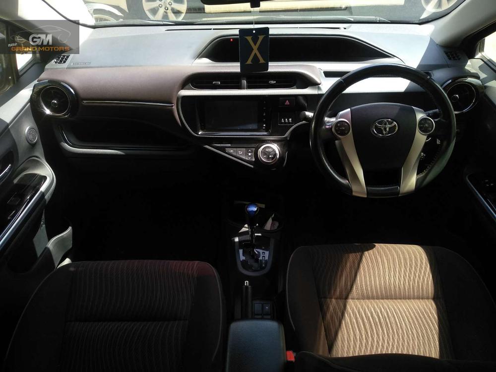 Toyota Aqua 2015 for Sale in Karachi Toyota Aqua 2015 for Sale in Karachi Image-12