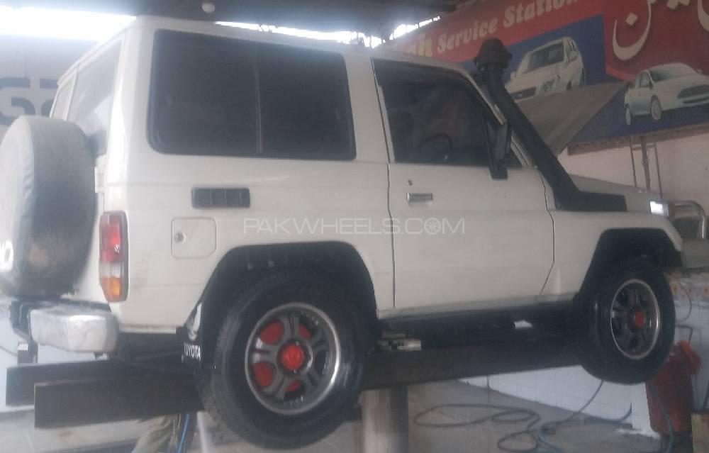 Toyota Land Cruiser 1984 for Sale in Peshawar Toyota Land Cruiser 1984 for Sale in Peshawar Image-9