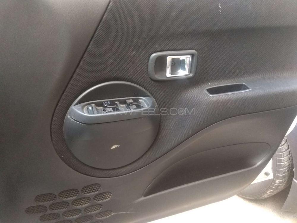 ڈائیہاتسو ٹیریوس کِڈ 2012 for Sale in کراچی ڈائیہاتسو ٹیریوس کِڈ 2012 for Sale in کراچی Image-9
