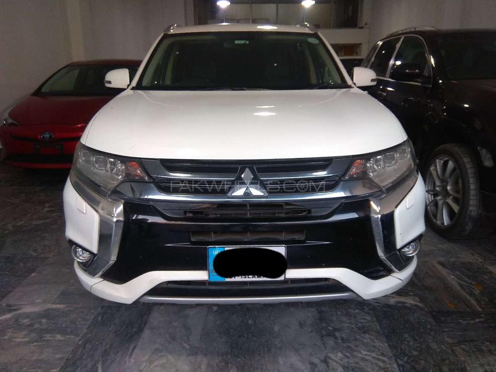 Mitsubishi Outlander 2017 for Sale in Lahore Image-1