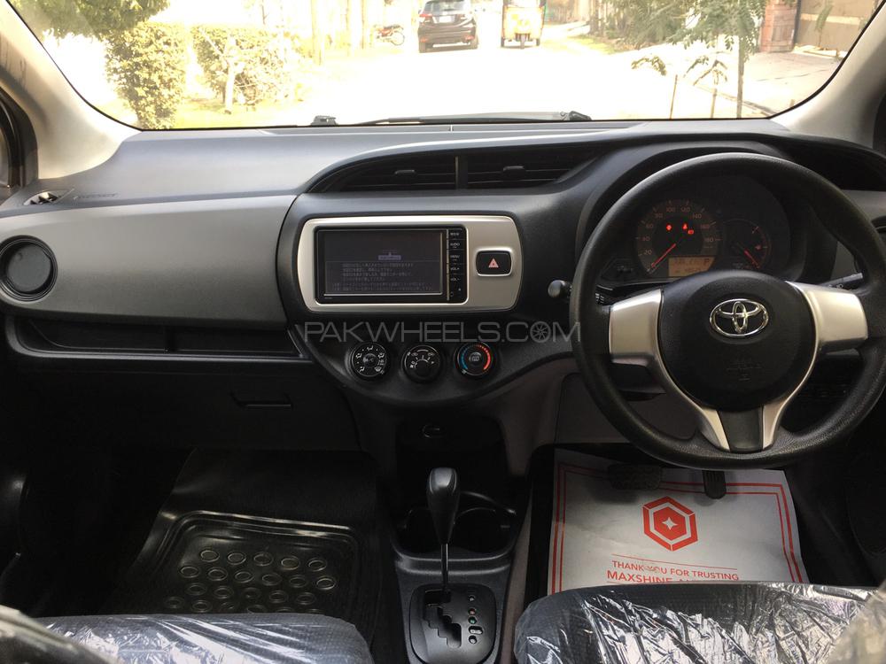 Toyota Vitz 2014 for Sale in Lahore Toyota Vitz 2014 for Sale in Lahore Image-7