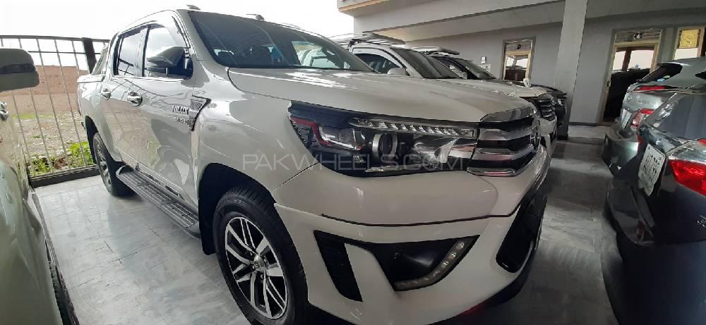 Toyota Hilux 2018 for Sale in Peshawar Toyota Hilux 2018 for Sale in Peshawar Image-8