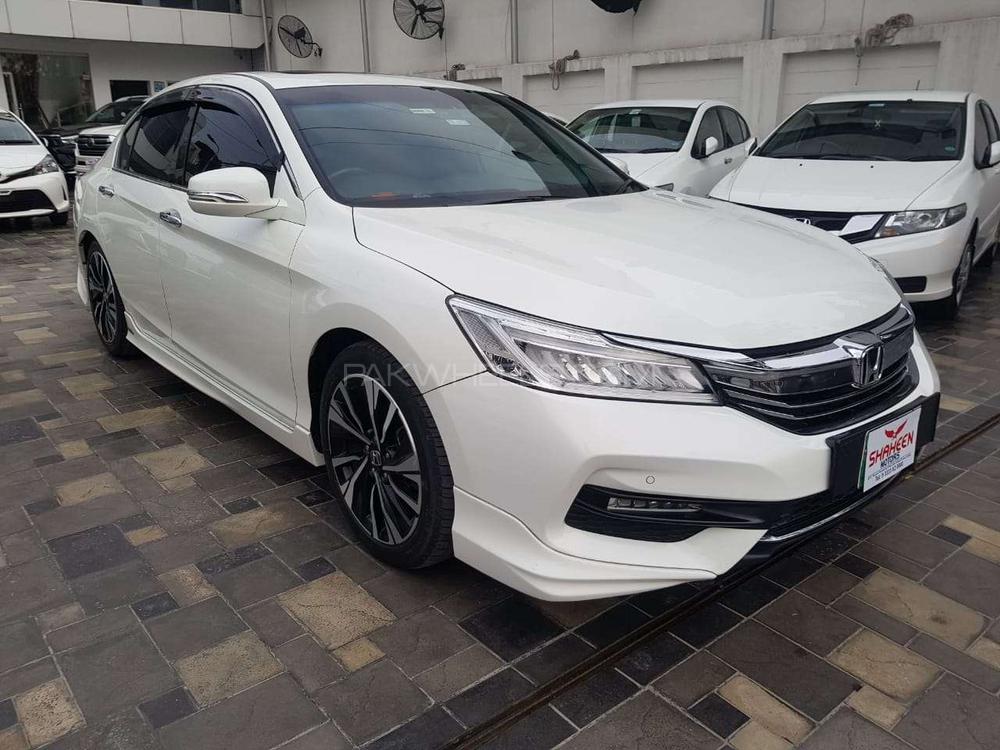 Honda Accord 2016 for Sale in Lahore Honda Accord 2016 for Sale in Lahore Image-3