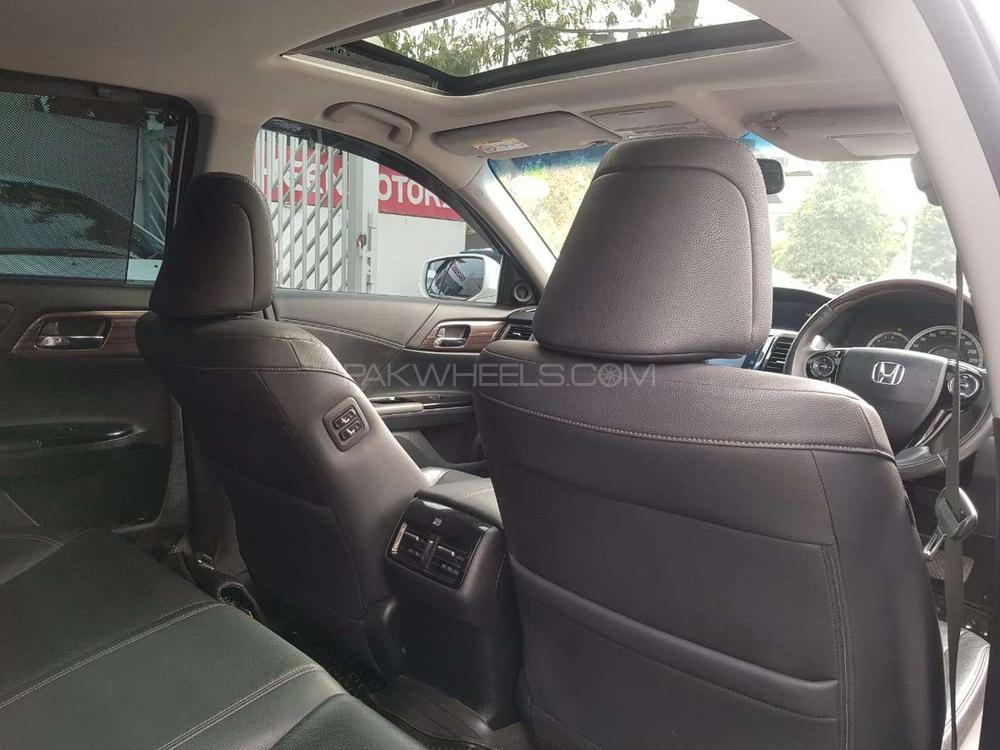 Honda Accord 2016 for Sale in Lahore Honda Accord 2016 for Sale in Lahore Image-6