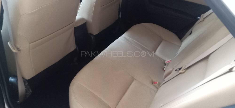 Toyota Corolla 2018 for Sale in Lahore Toyota Corolla 2018 for Sale in Lahore Image-12