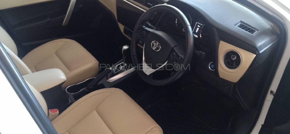 Toyota Corolla 2018 for Sale in Lahore Toyota Corolla 2018 for Sale in Lahore Image-9