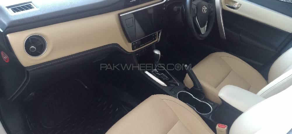 Toyota Corolla 2018 for Sale in Lahore Toyota Corolla 2018 for Sale in Lahore Image-11