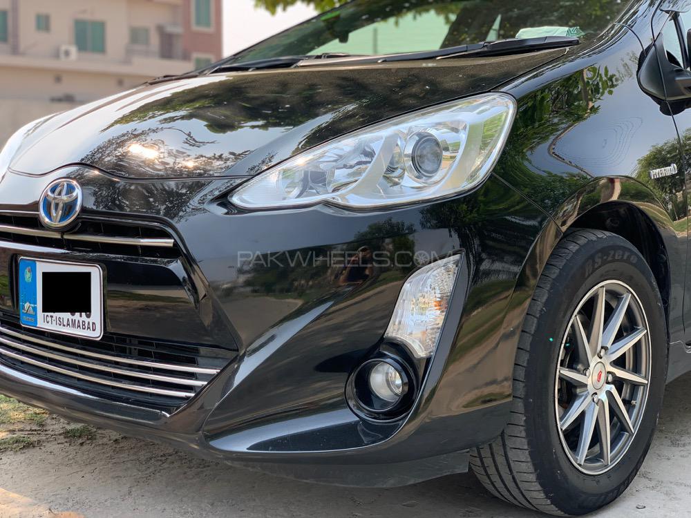 Toyota Aqua 2016 for Sale in Multan Image-1