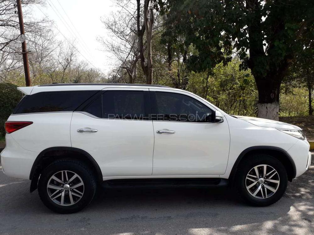 Toyota Fortuner 2017 for Sale in Islamabad Toyota Fortuner 2017 for Sale in Islamabad Image-8