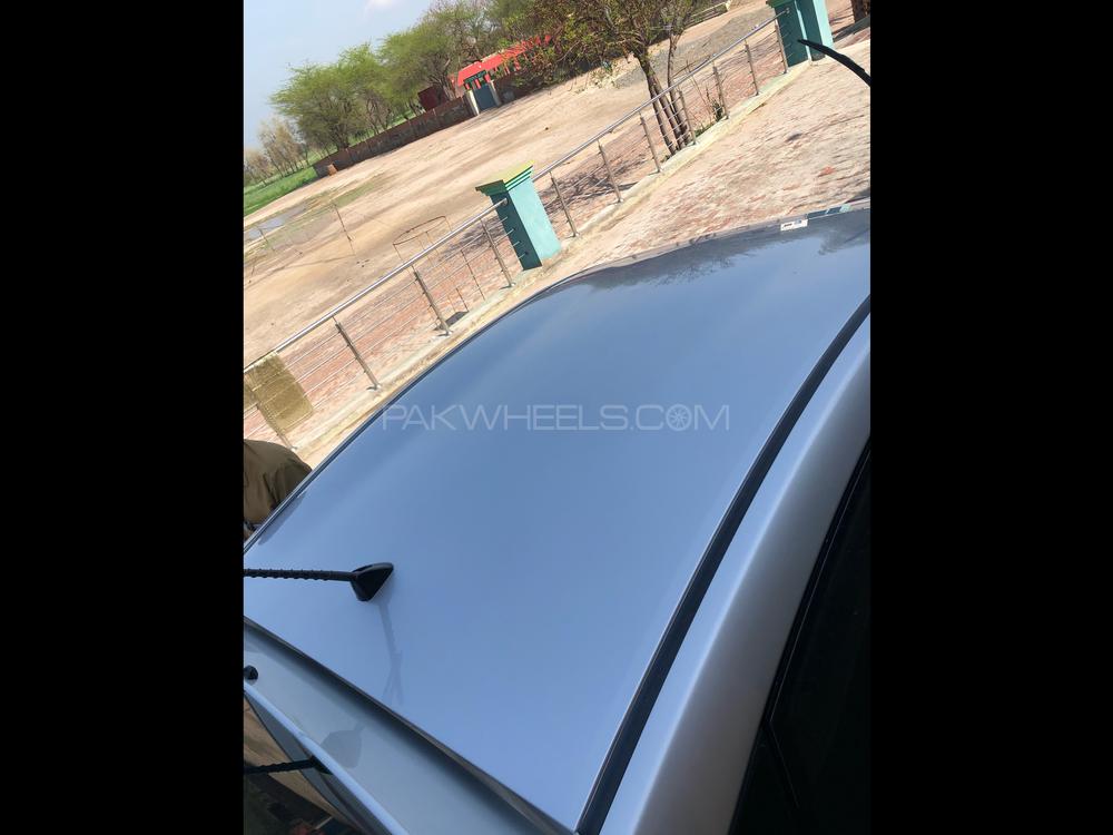 Toyota Prius 2010 for Sale in Lahore Toyota Prius 2010 for Sale in Lahore Image-13