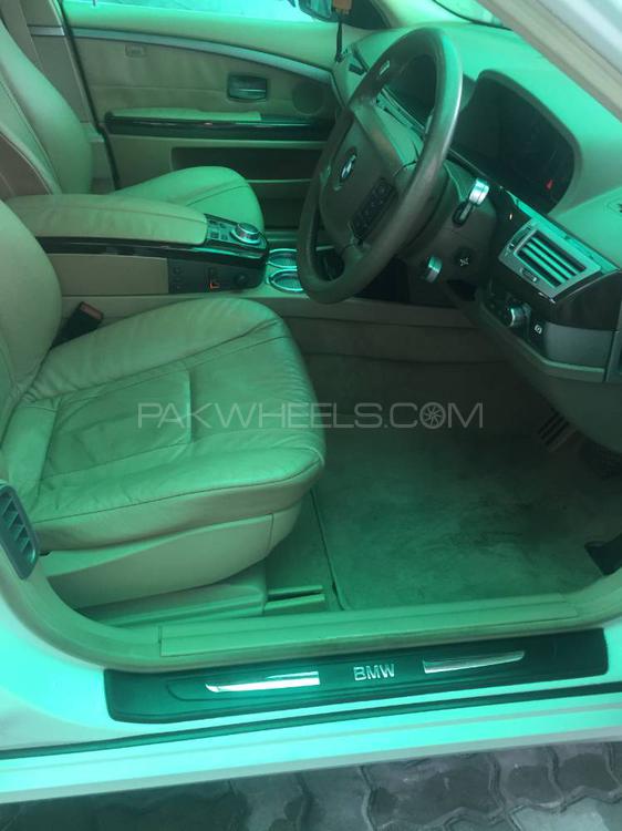بی ایم ڈبلیو 7 سیریز 2007 for Sale in سیالکوٹ بی ایم ڈبلیو 7 سیریز 2007 for Sale in سیالکوٹ Image-8