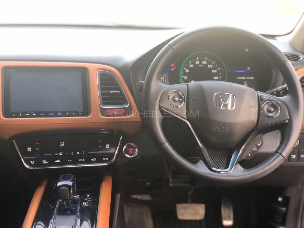 Honda Vezel 2014 for Sale in Lahore Honda Vezel 2014 for Sale in Lahore Image-6