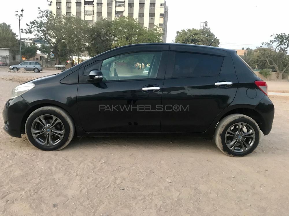 Toyota Vitz 2011 for Sale in Karachi Toyota Vitz 2011 for Sale in Karachi Image-10
